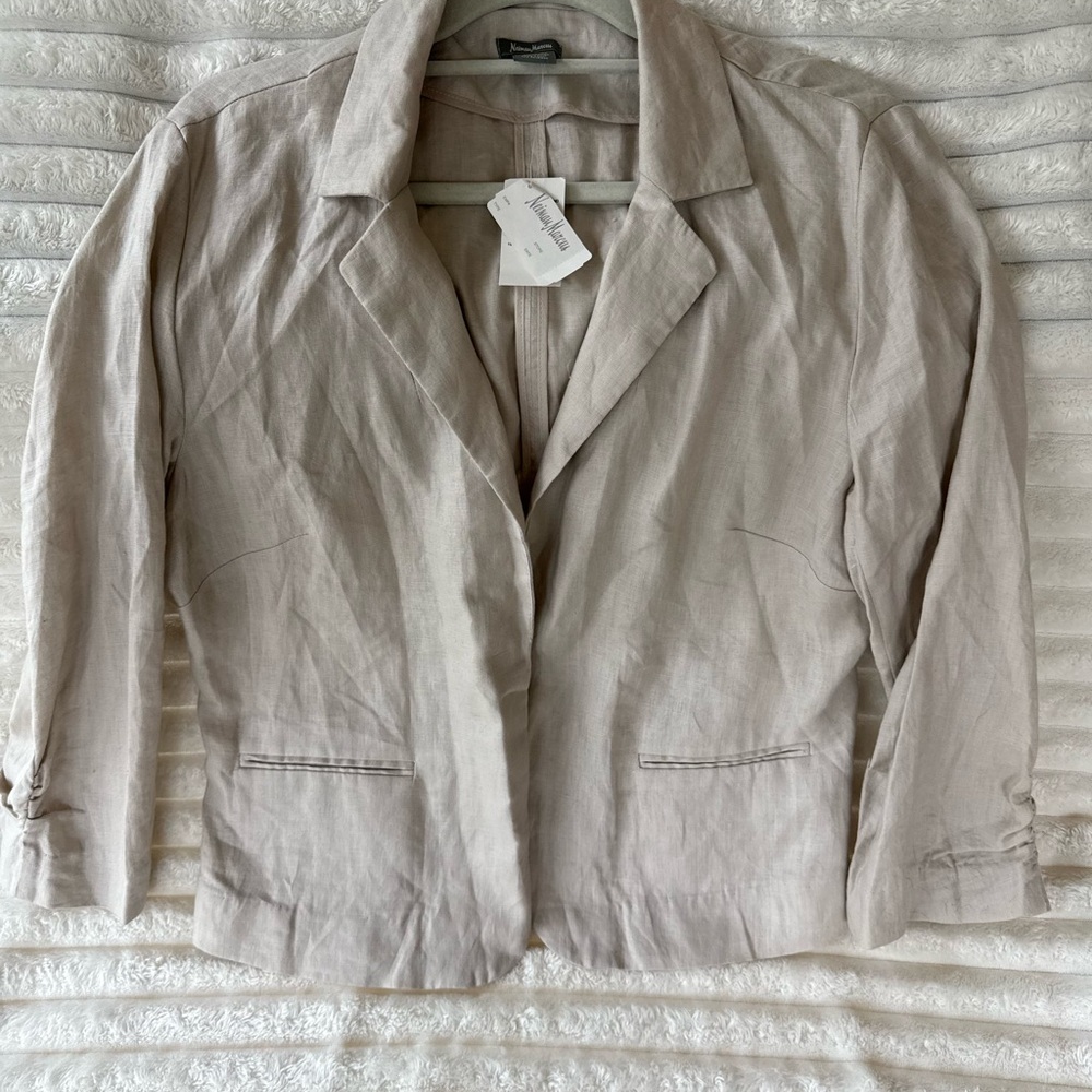 Neiman Marcus Light Beige Blazer